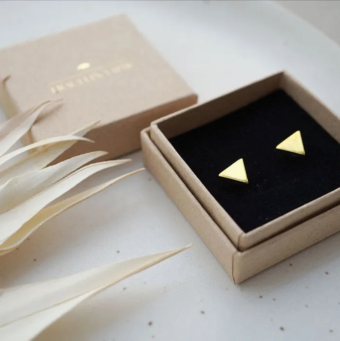 Frulein Tapir Earrings TRIANGLE Ohrstecker Frulein Tapir