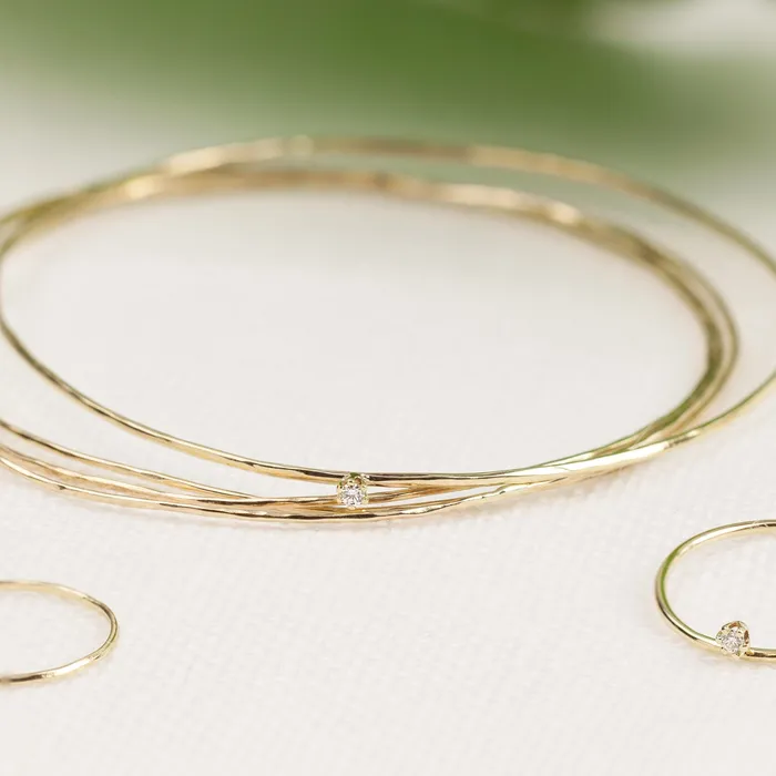 Envero Jewelry Bracelets Gold Streaks Hammered Bangle with Diamond