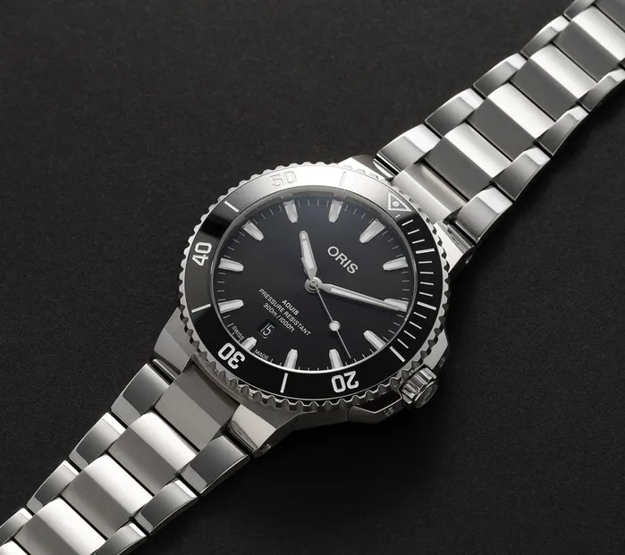 ORIS AQUIS DATE 01 733 7789 415407 8 23 04PEB ORIS Earrings