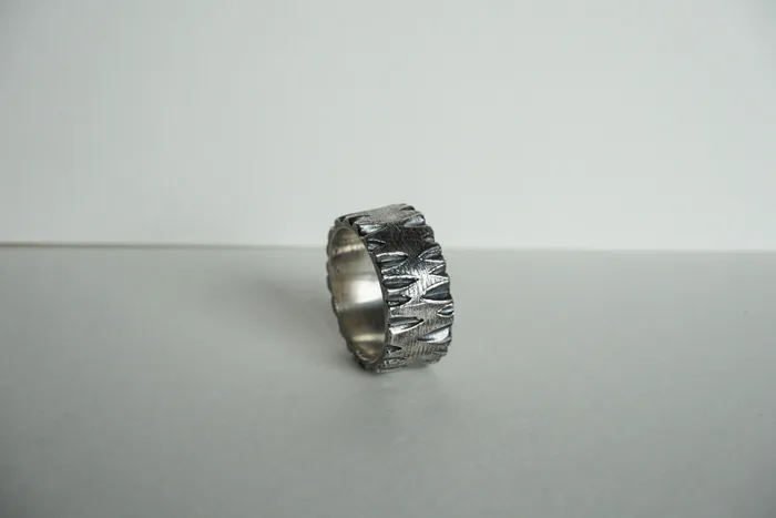 Rings Briana Harrison Sturdy sterling silver thick band with ridge texture size 65 Rings Briana Harrison Sturdy sterling silver thick band with ridge texture size 65