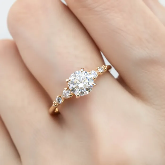 Rings Envero Jewelry Estel Fleur Four Prongs Ring Round Brilliant Cut Diamond