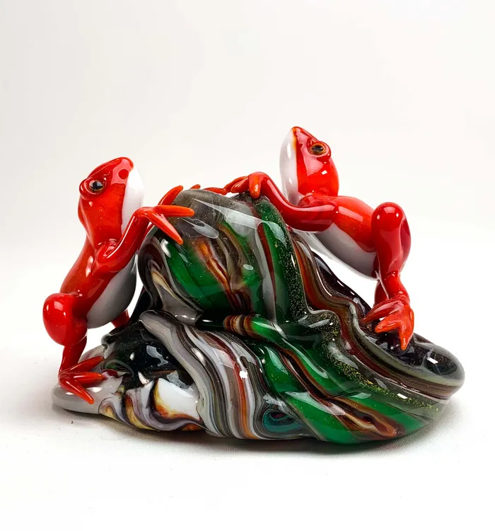 Earrings Frogs on the Rock Vianello Mauro