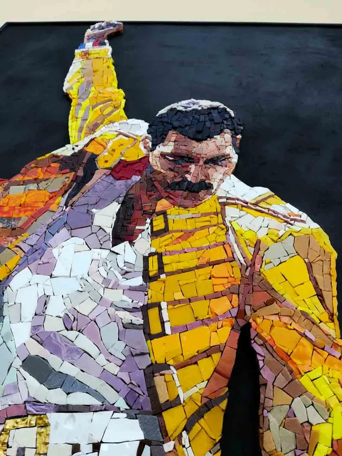Emanuele Sari Earrings Freddie Mercury