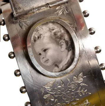 Hidden Locket Buckle Bangle Bell Bird Antiques Bracelets Hidden Locket Buckle Bangle Bell Bird Antiques Bracelets