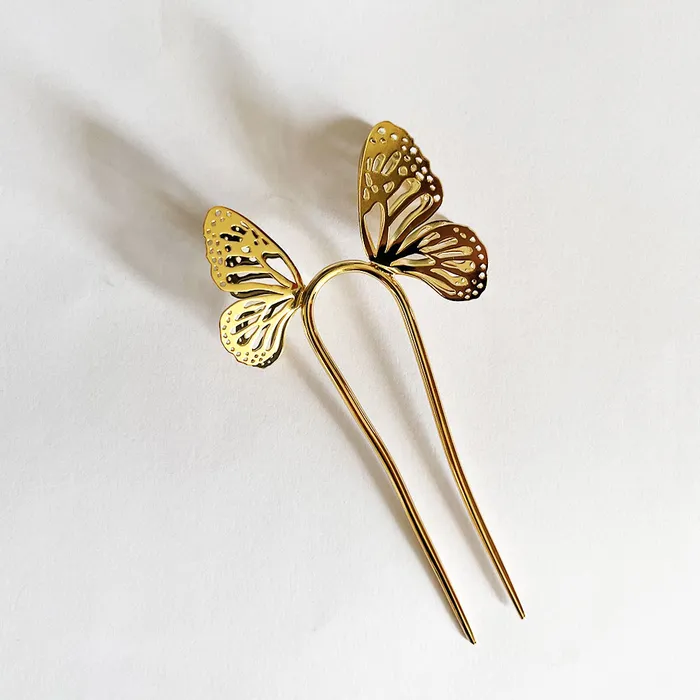 MARIA MARISCAL Earrings Monarca Pasador grande