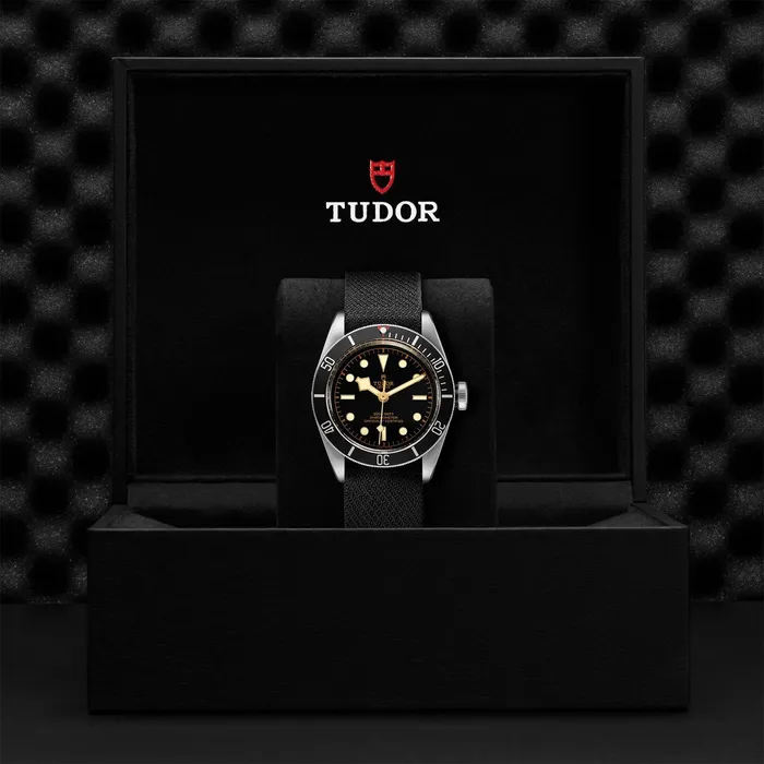 TUDOR Rings Black Bay